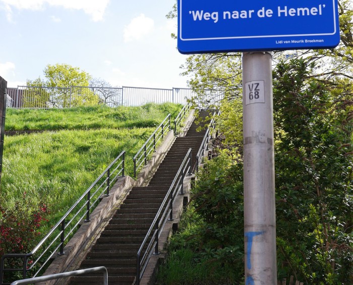 De weg naar de hemel is de hemel  [Hemelvaartsdag]